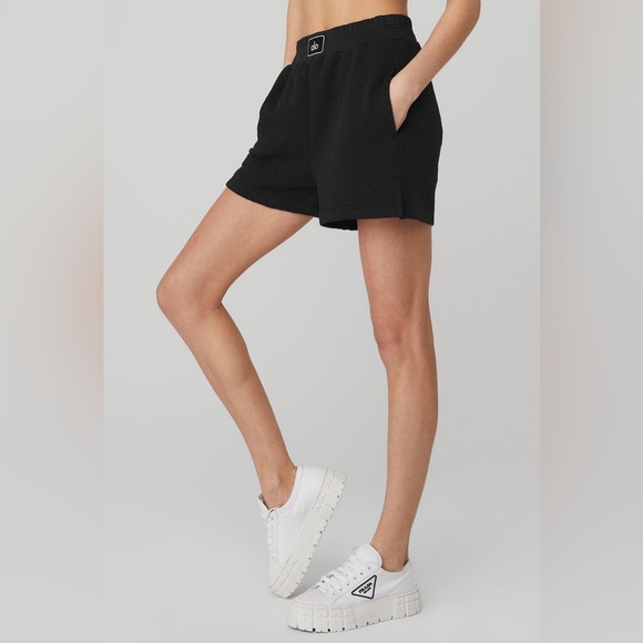 Alo Yoga Quilted Boxing Short in Black - Picture 2 of 6